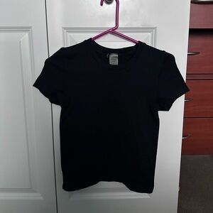 Aritzia Seamless Black Tee